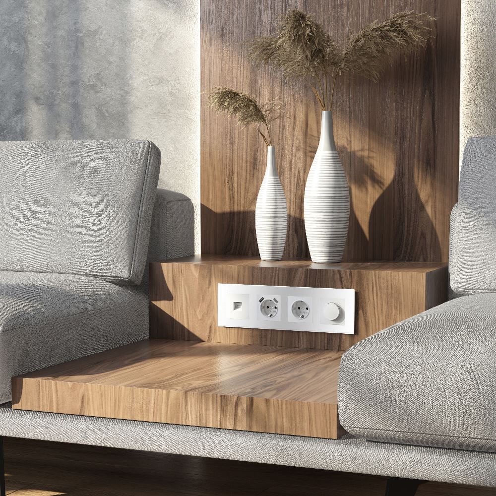 Рамка стеклянная Werkel Senso на 4 поста soft-touch Белый W0043101 — изображение 3