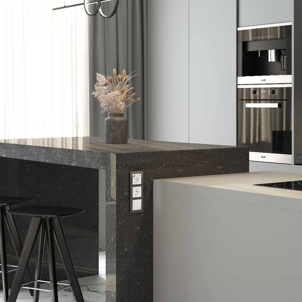 Розетка встраиваемая Werkel с заземлением, шторками и USB тип A+C Белый W1171741 — изображение 2